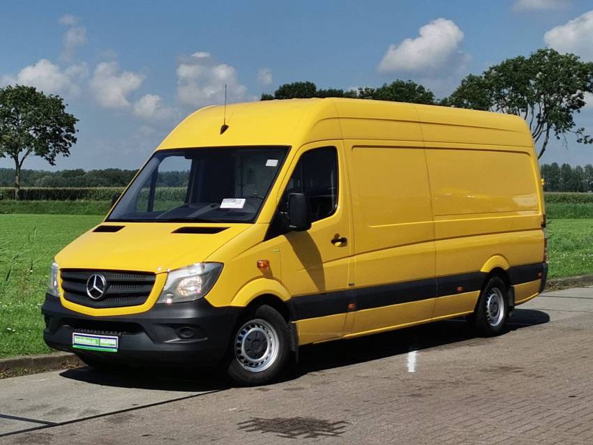 Thông số kỹ thuật xe Mercedes Sprinter 313: Đánh giá chi tiết về mẫu xe vận tải mạnh mẽ 3132