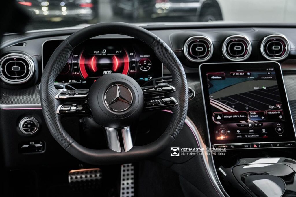 Mercedes C300 Giá Lăn Bánh – Sự Lựa Chọn Hoàn Hảo Cho Phong Cách Sang Trọng Mercedes C300 AMG Noi That