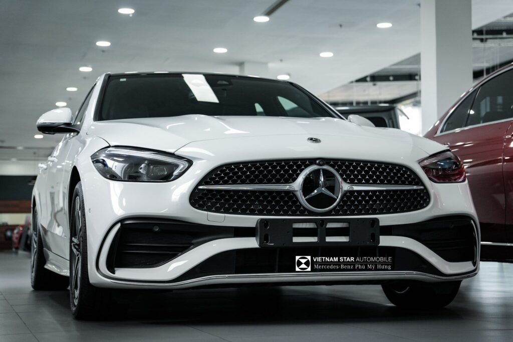 Mercedes C300 Giá Lăn Bánh – Sự Lựa Chọn Hoàn Hảo Cho Phong Cách Sang Trọng Mercedes C300 gia lan banh 2025 %E2%80%93 Ngoai that the thao tai Mercedes Quan 7