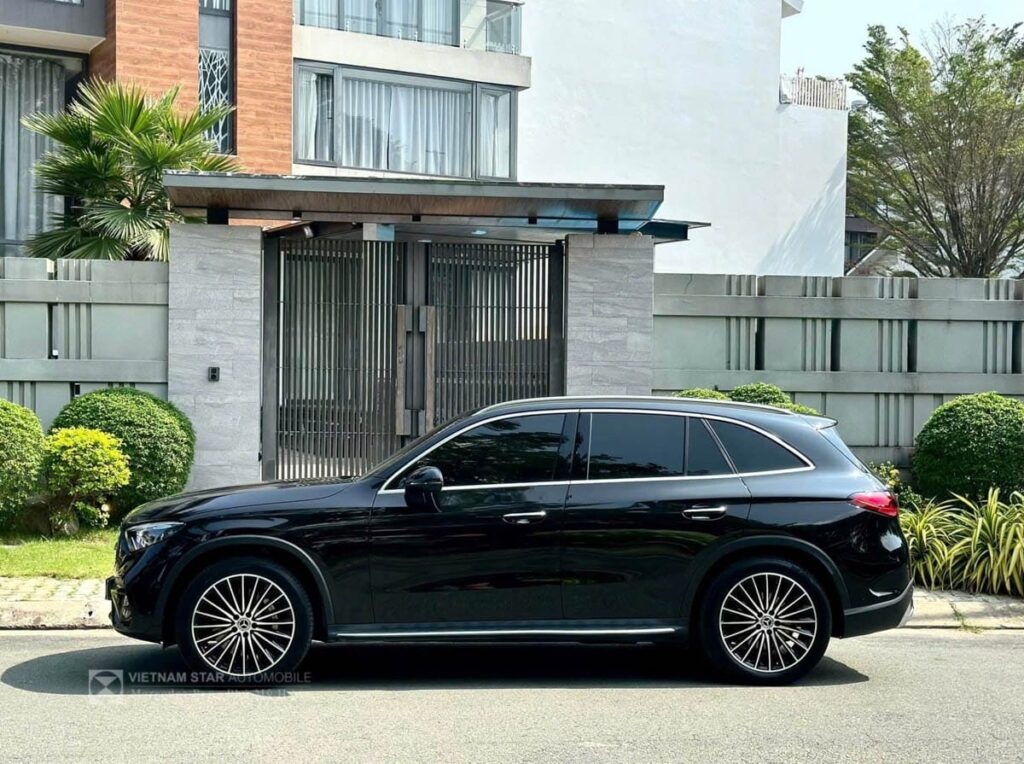 Mercedes GLC 300 4Matic Tại Bình Phước SUV 5 Chỗ Sang Trọng Mercedes GLC 300 4Matic Tai Binh Phuoc 2