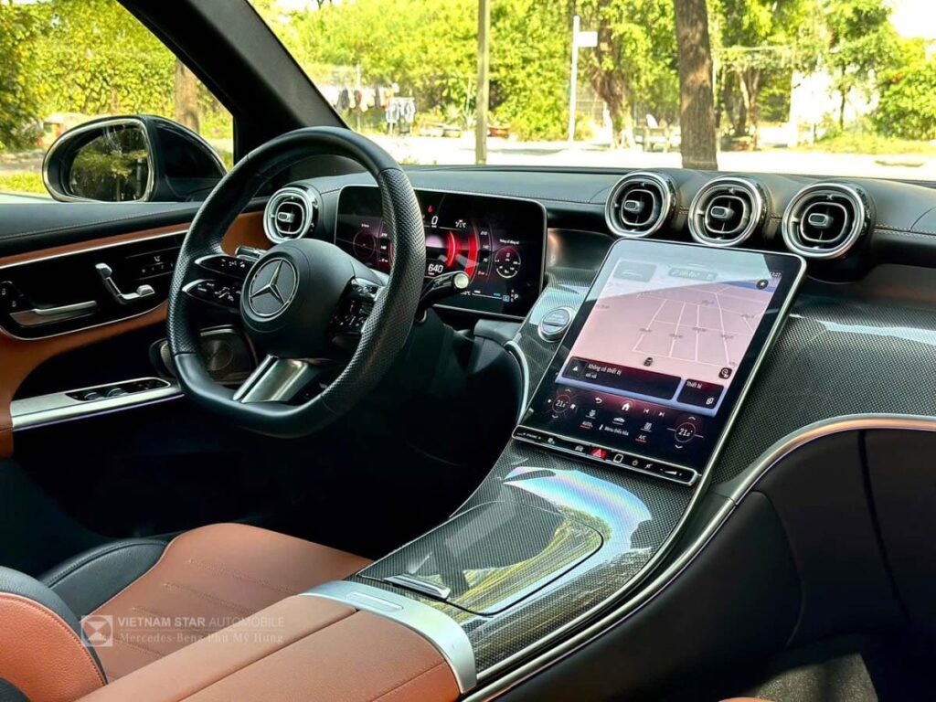Mercedes GLC 300 4Matic Tại Bình Phước SUV 5 Chỗ Sang Trọng Mercedes GLC 300 4Matic Tai Binh Phuoc 3
