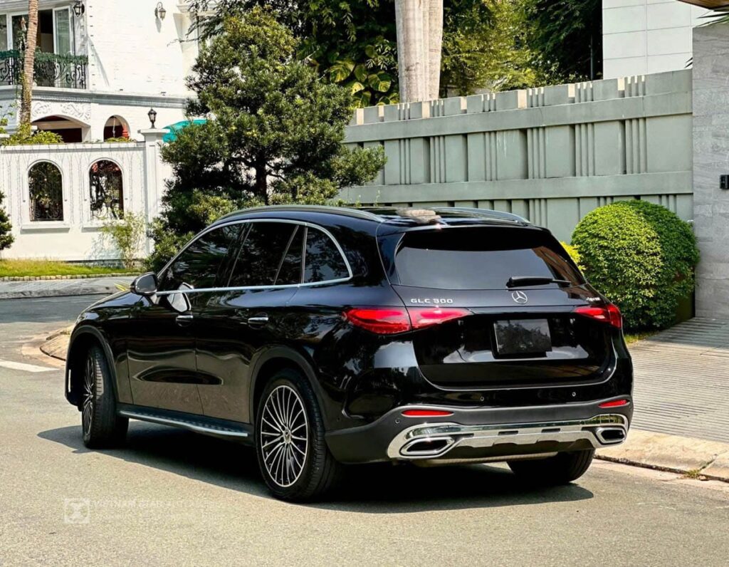 Mercedes GLC 300 4Matic Tại Bình Phước SUV 5 Chỗ Sang Trọng Mercedes GLC 300 4Matic Tai Binh Phuoc 4