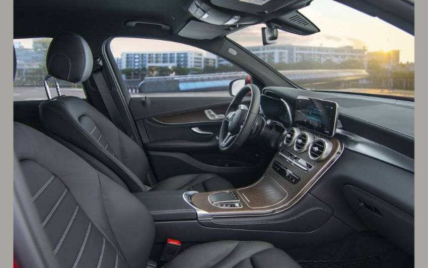 kich thuoc xe mercedes glc 250 2