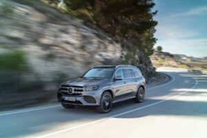 Xe Mercedes Máy Dầu: Đẳng Cấp, Tiết Kiệm và Mạnh Mẽ – Sự Lựa Chọn Dành Cho Bạn
