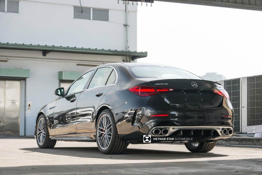 Gia Xe Mercedes AMG C43 4Matic 2