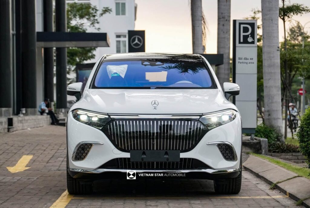 Ngoai That Maybach EQS 680 1