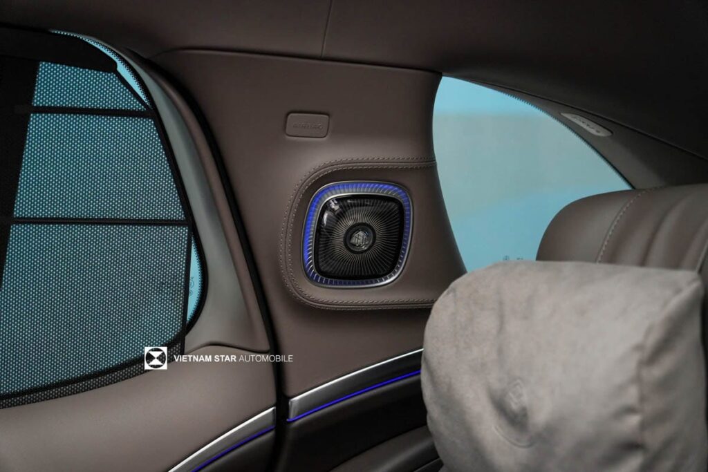 Noi That Maybach EQS 680 4