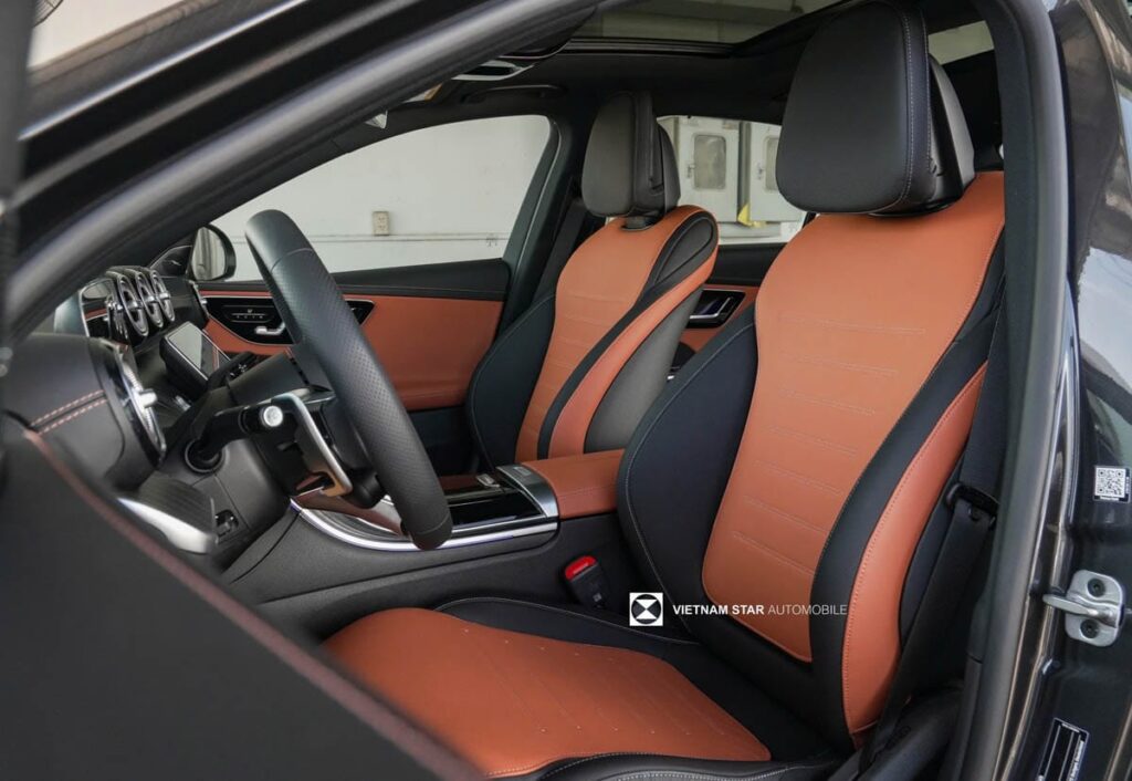 Noi That Mercedes AMG C43 11