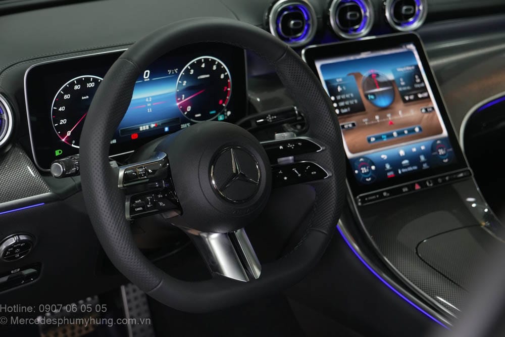 Noi That Xe Mercedes GLC 300 4MATIC 28