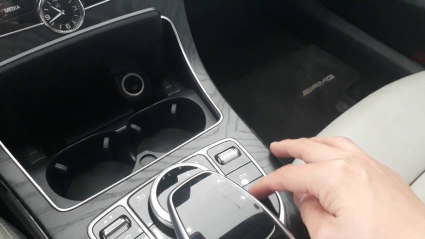 Hướng dẫn cách sử dụng cần số Mercedes