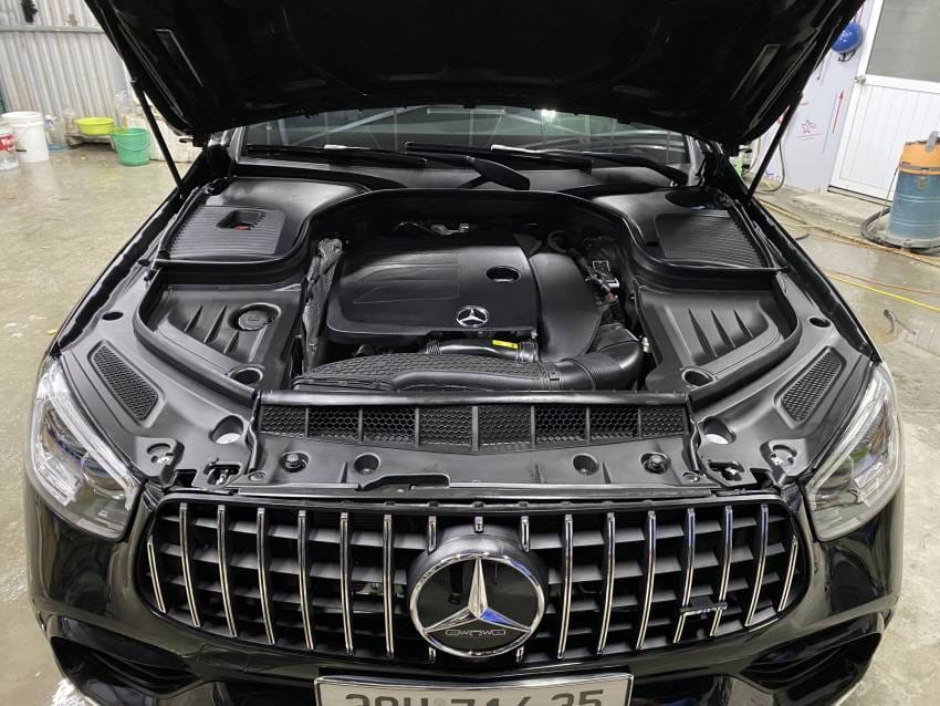 Cách mở nắp capo xe Mercedes GLC 300: Hướng dẫn chi tiết và những lưu ý quan trọng glc3001