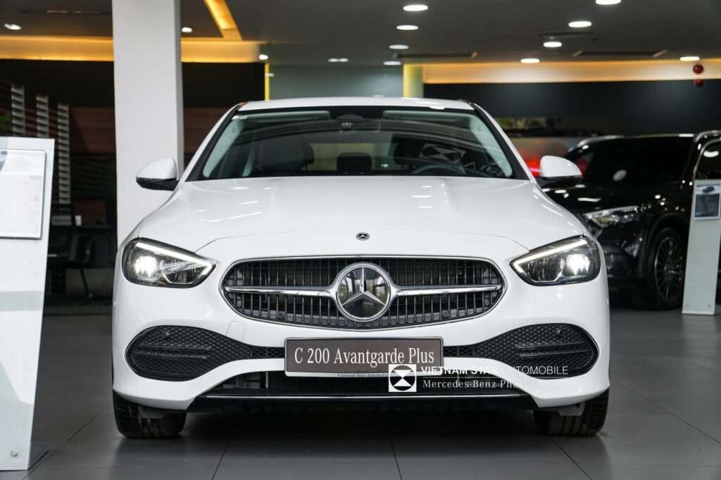 Giá Xe Mercedes C200 | Cập Nhật Khuyến Mãi Mới Nhất Gia Xe Mercedes C200 1 2