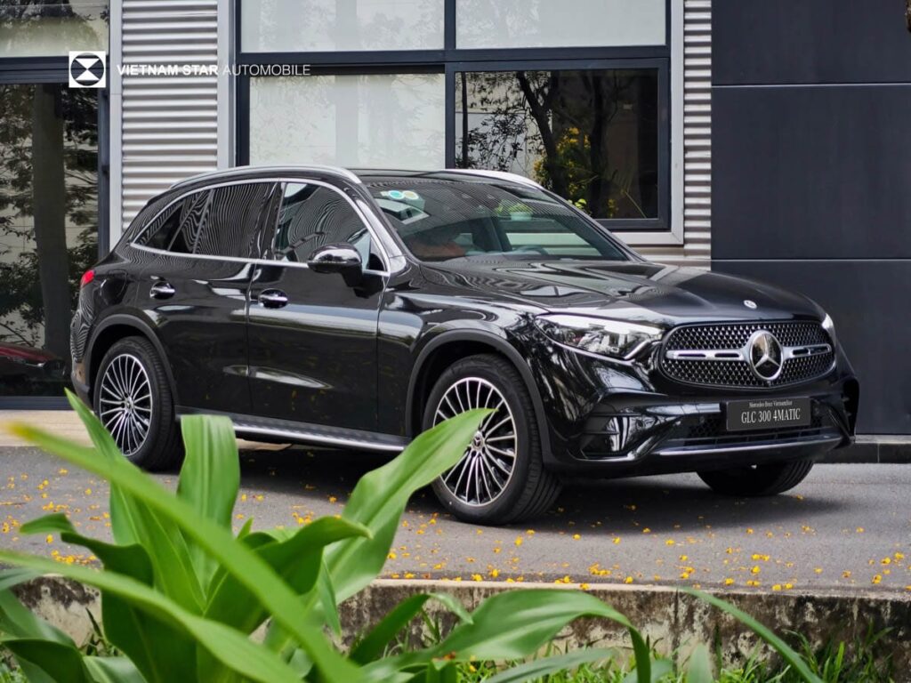 Mercedes GLC 300 tại Bình Dương