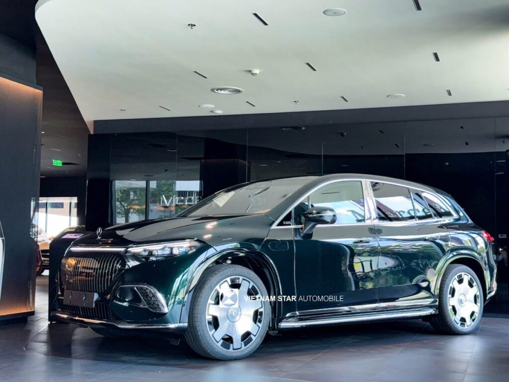Mercedes-Maybach EQS 680 Màu Xanh