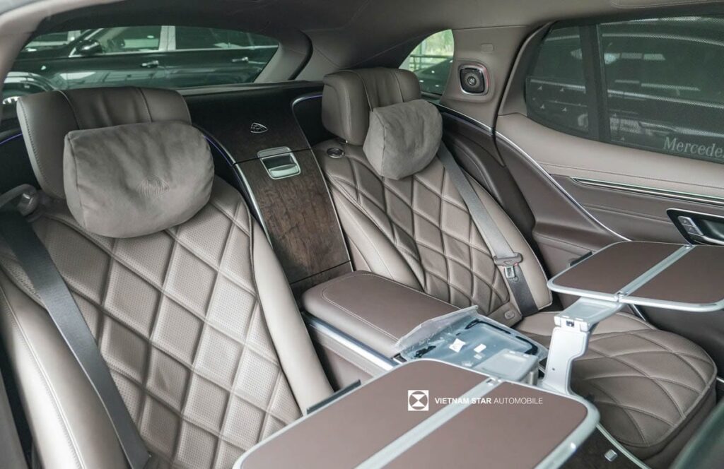 Mercedes-Maybach EQS 680 Màu Xanh