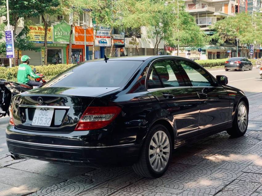 Có Nên Đi Xe Mercedes Cũ? Những Lợi Ích và Lưu Ý Quan Trọng cu2 1