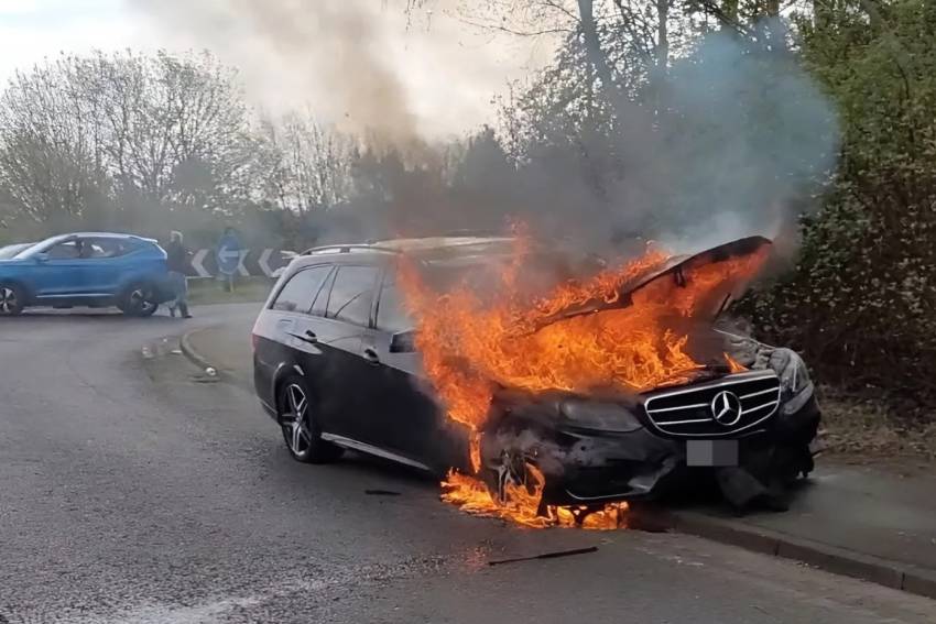 xe mercedes bE1BB8B chC3A1yE2808B 12 1