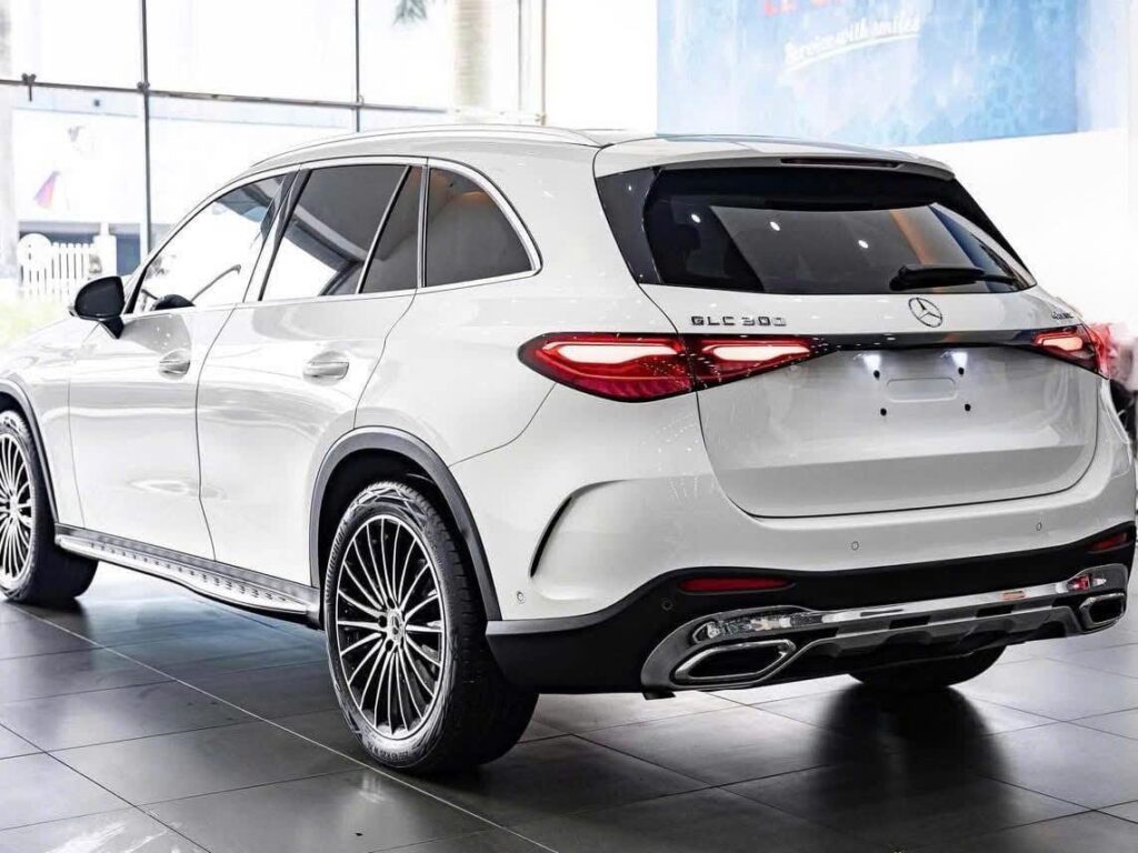 5 Lý Do Chọn Mercedes GLC 300 4MATIC