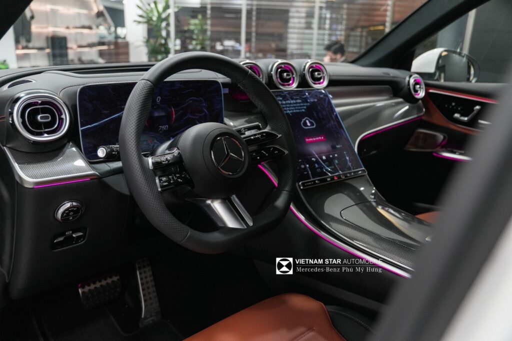 Mercedes GLC 300 Giá Lăn Bánh Mới Nhất
