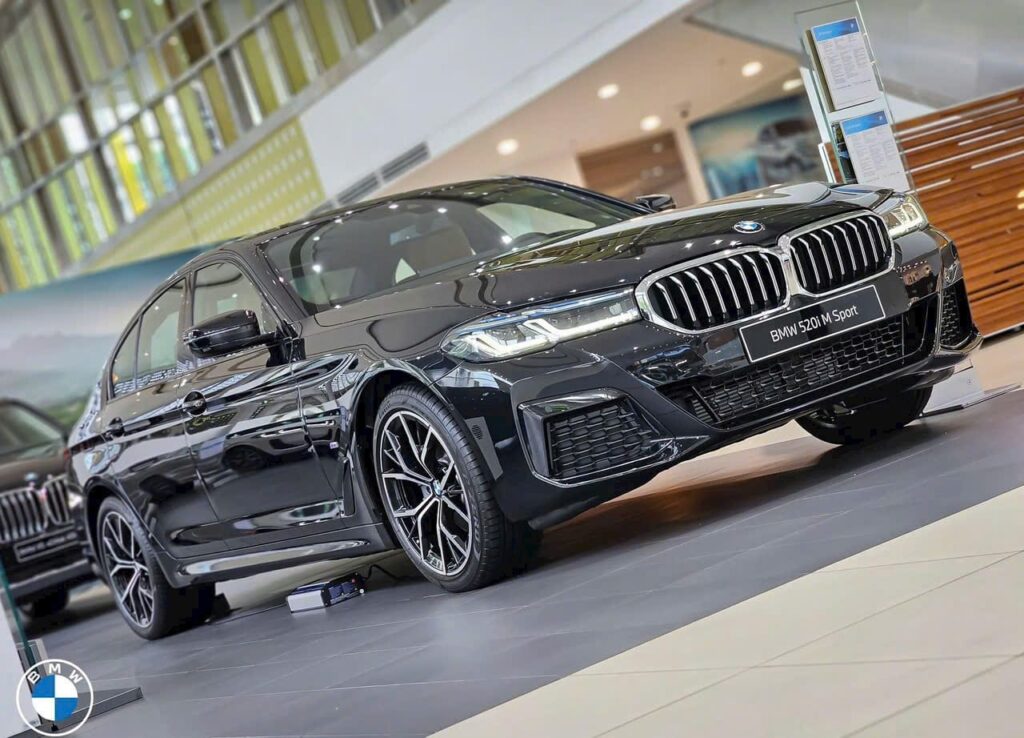 Giá Xe BMW Lăn Bánh Mới Nhất