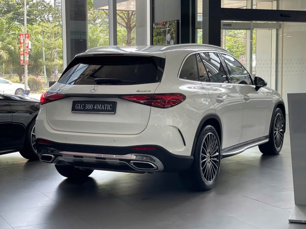 Mercedes GLC 300 Trắng