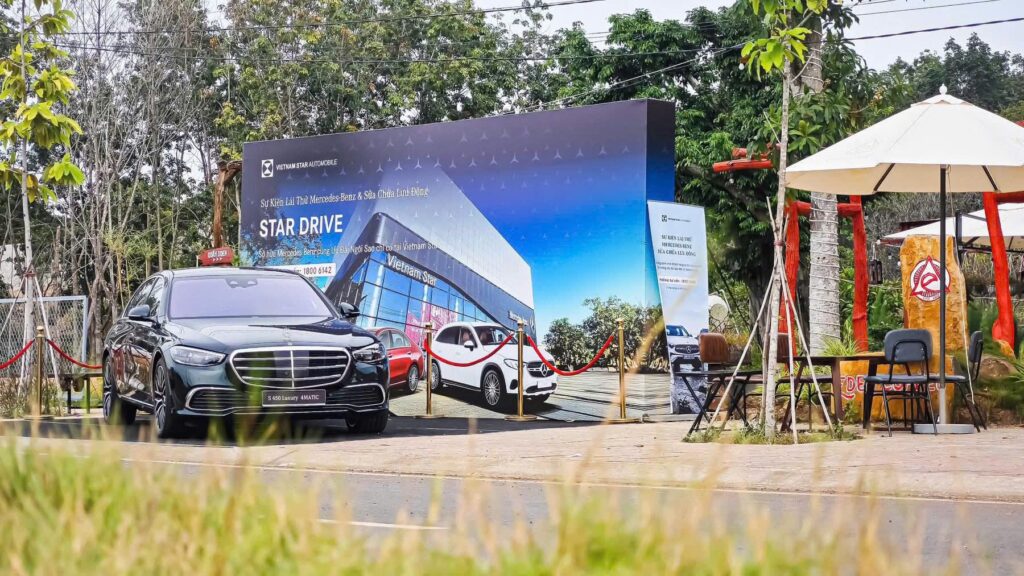 Giá Xe Mercedes 5 Chỗ Mới Nhất 2025