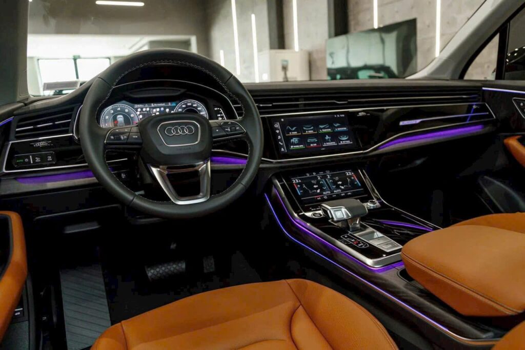 Nội Thất Xe Audi 7 Chỗ Gầm Cao | Đánh Giá Audi Q7