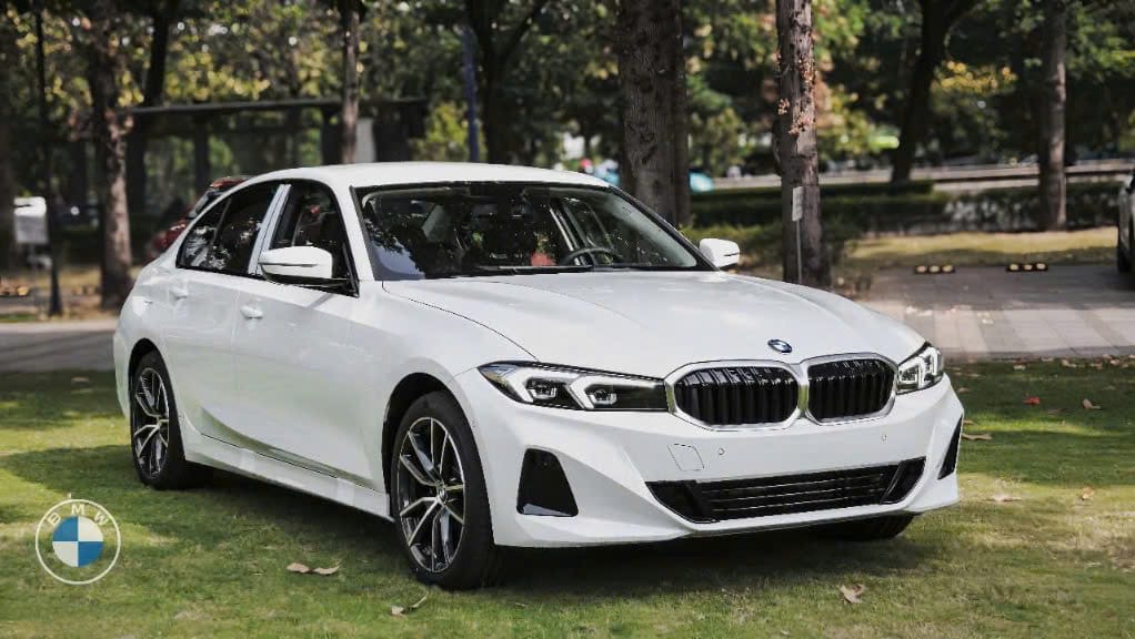 Ngoại Thất BMW 320i 2025