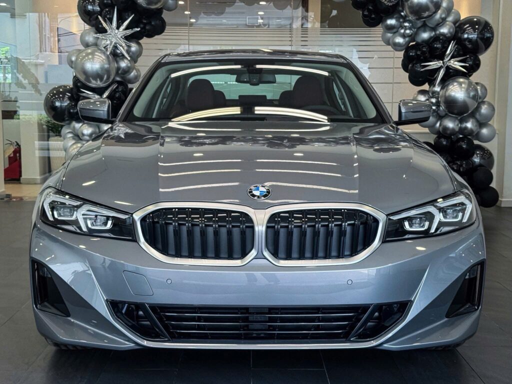 BMW 320i 2025
