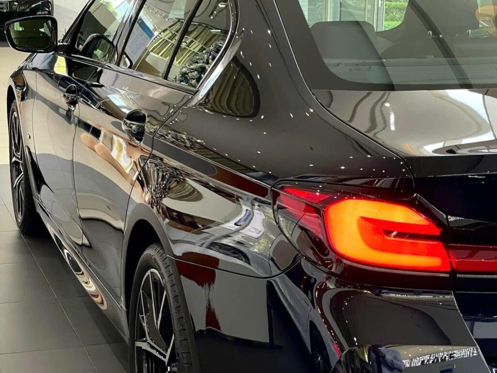 BMW 530i 2025: Giá Xe Lăn Bánh và Khuyến Mãi Mới Nhất BMW 530i 3