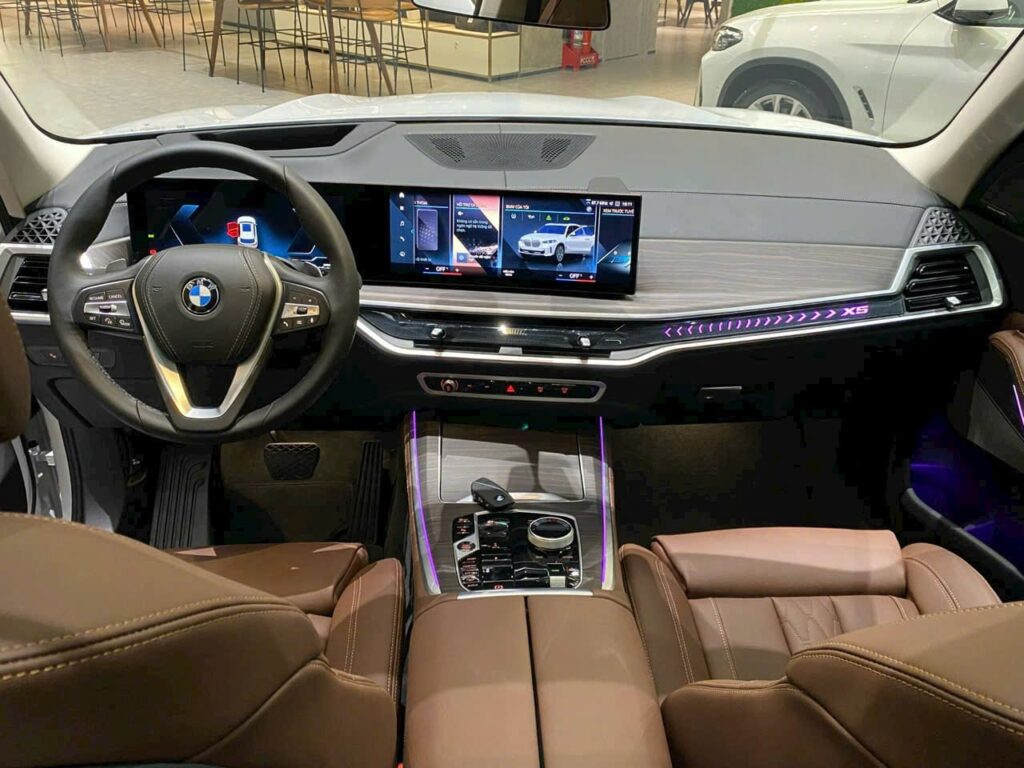 BMW X5 2025: Giá Lăn Bánh, Ưu Đãi và Đánh Giá Chi Tiết Nội Thất BMW X5