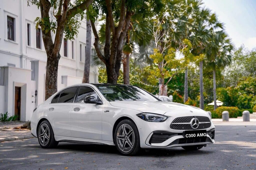 Dòng Xe Mercedes Bán Chạy Nhất Tại Việt Nam: Bí Quyết Thống Trị Thị Trường Xe Sang Dòng Xe Mercedes Bán Chạy Nhất