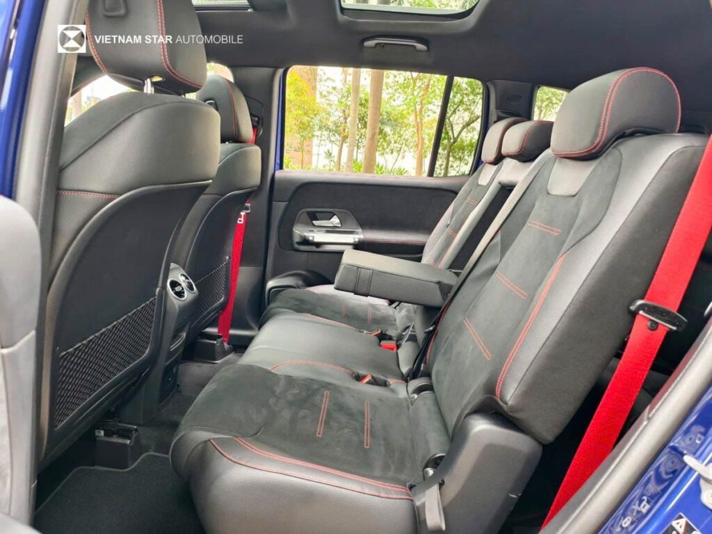 Gia Xe Mercedes AMG GLB 35 4MATIC 7