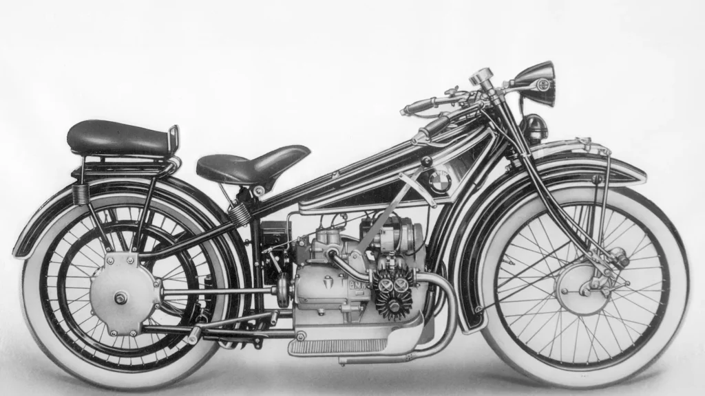 Logo BMW xuất hiện lần đầu tiên trên đường phố vào năm 1923