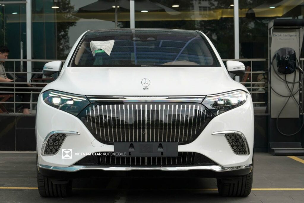 Mercedes Maybach EQS 680 4Matic Lăn Bánh Phú Mỹ Hưng