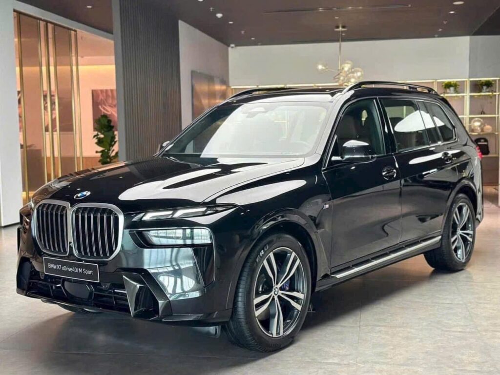 Xe BMW 7 Chỗ - Bim X7 Tại Việt Nam