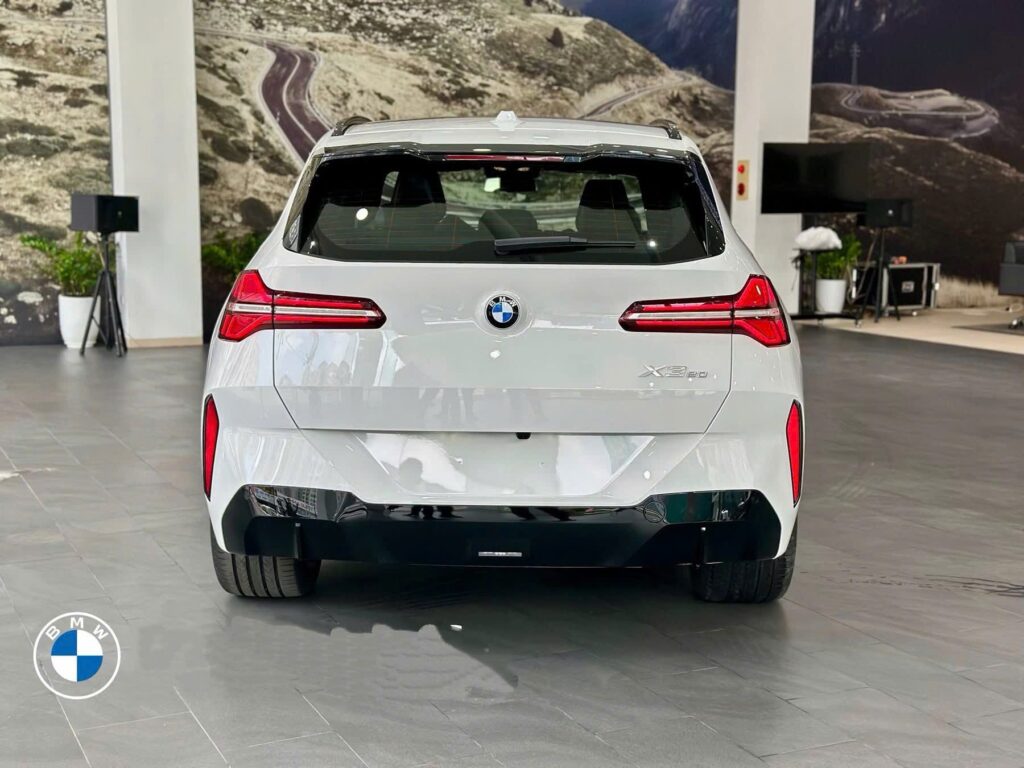 BMW X3 Màu Trắng Phiên Bản 20 xDrive M Sport