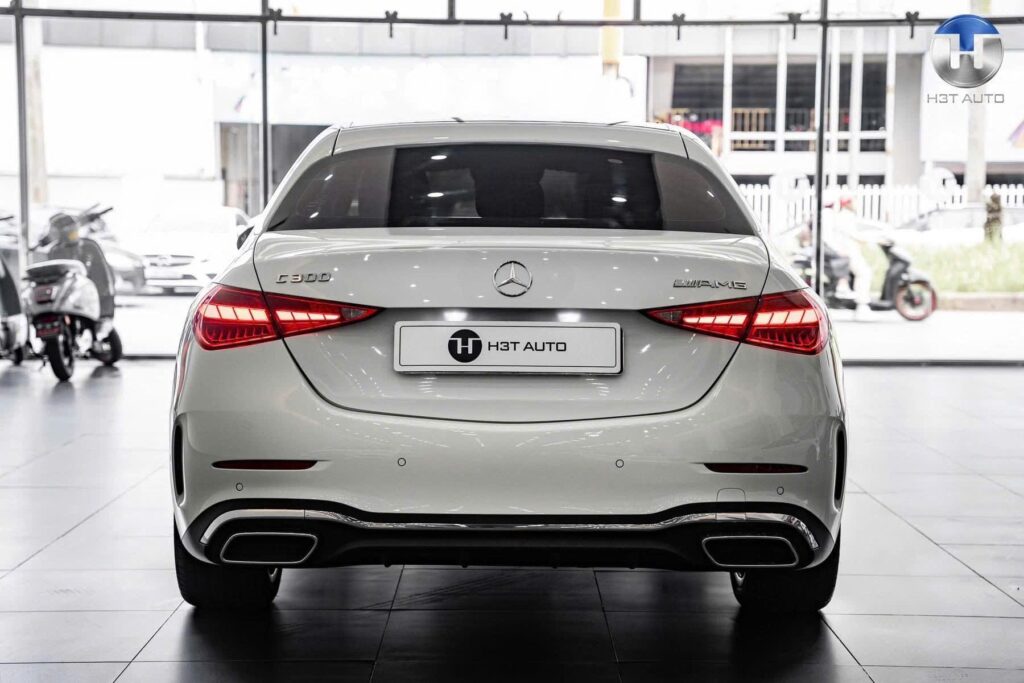 Đánh Giá Xe Mercedes C300 AMG 2022