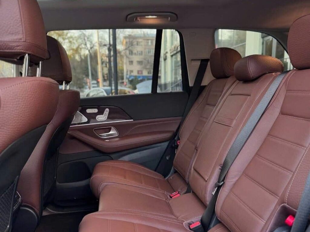 Mercedes GLS 450 Màu Đen