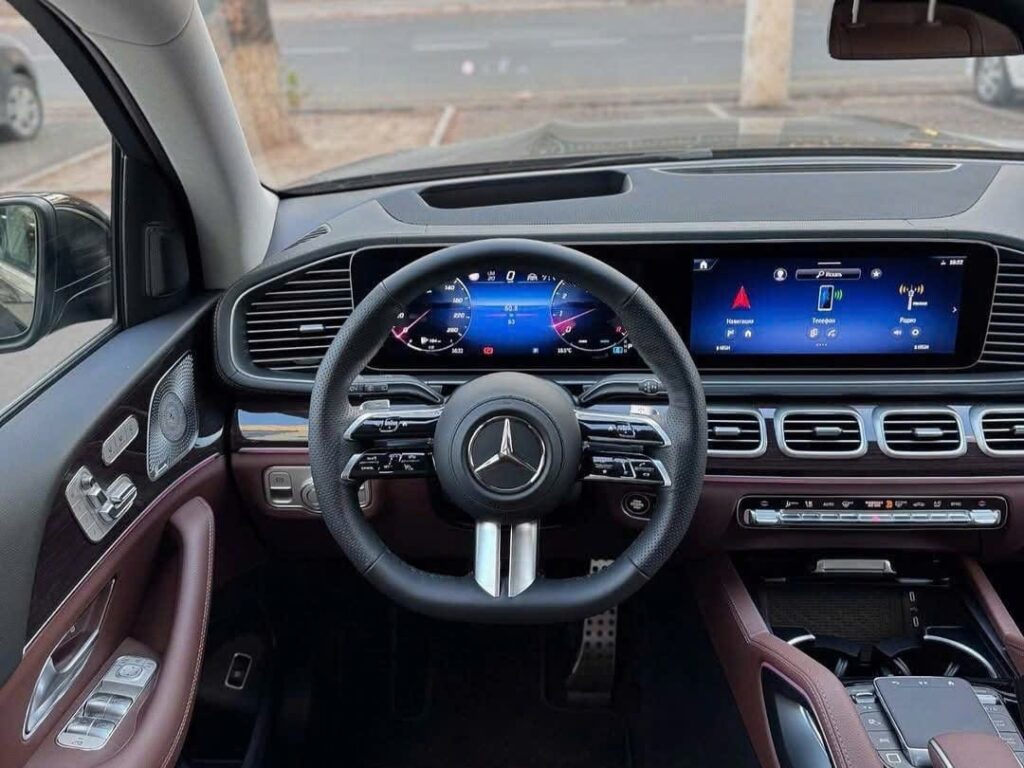 Mercedes GLS 450 Màu Đen
