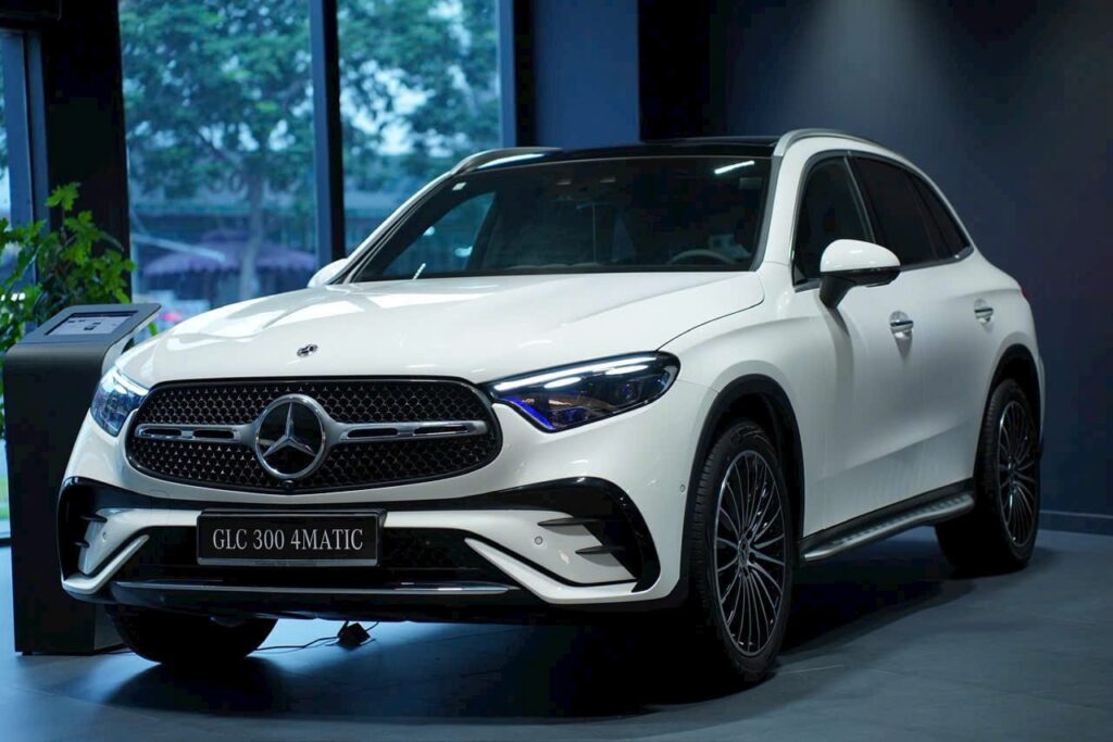 Mercedes-Benz GLC 300 4Matic - Những Điều Cần Biết Trước Khi Mua Xe Mercedes-Benz GLC 300 4Matic