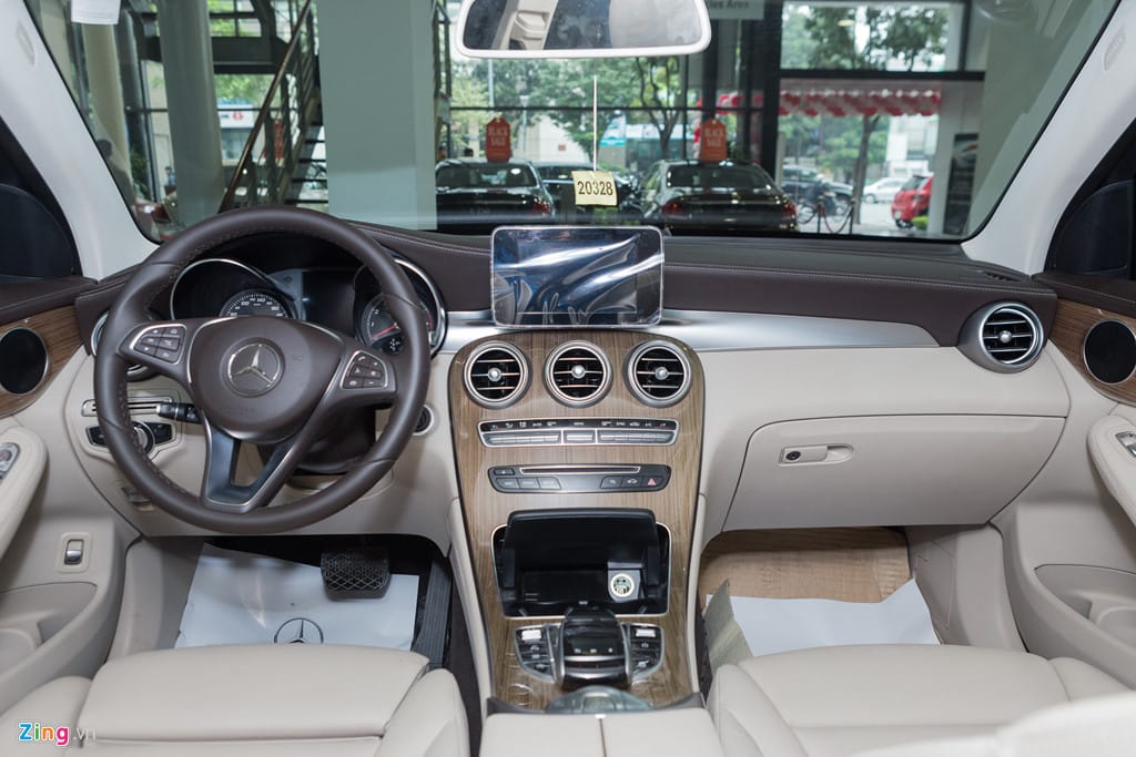 Mercedes GLC 250 – Giá, Đánh Giá Và Những Điều Bạn Cần Biết Trước Khi Mua Mercedes GLC 250 4Matic