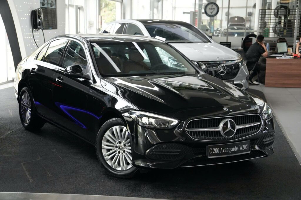 Xe Mercedes Việt Nam: Hành Trình Chinh Phục Người Dùng Xe Sang Mercedes Việt Nam Phân Phối C-Class Giá Chỉ Từ 1,5 Tỷ