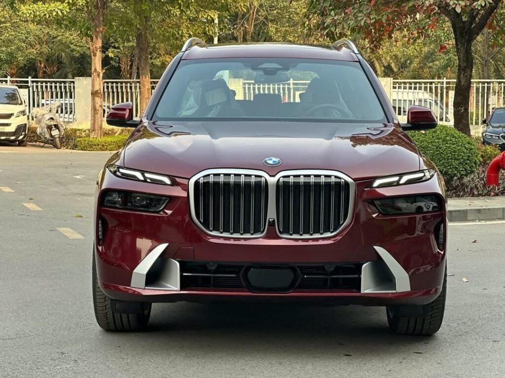 BMW X7 Giá Lăn Bánh