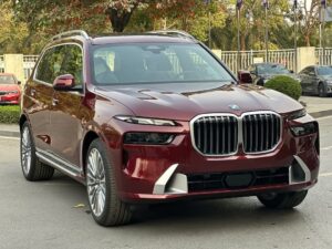 BMW X7 2025 Giá Lăn Bánh