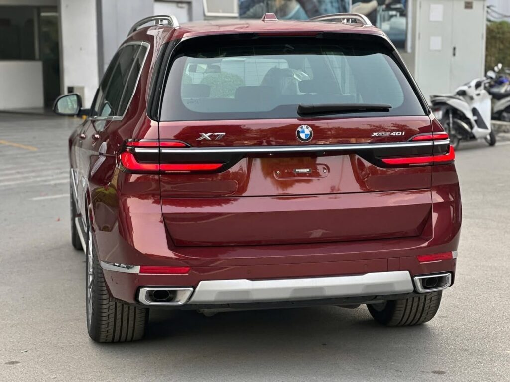 BMW X7 Giá Lăn Bánh