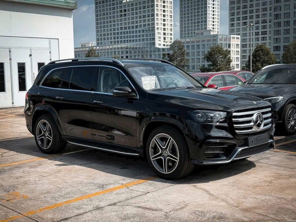 GLS 450 Màu Đen Lăn Bánh Mercedes Hồ Chí Minh