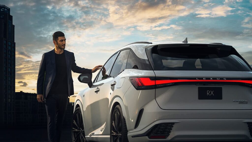 Giá Xe Lexus 5 Chỗ Lăn Bánh Mới Nhất
