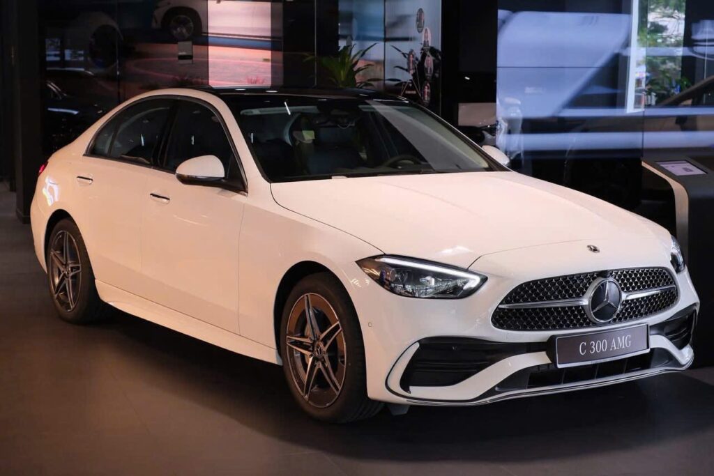 Mercedes C300 AMG Thông Số Kỹ Thuật, Giá Lăn Bánh 2025 Mercedes C300 AMG Thông Số Kỹ Thuật