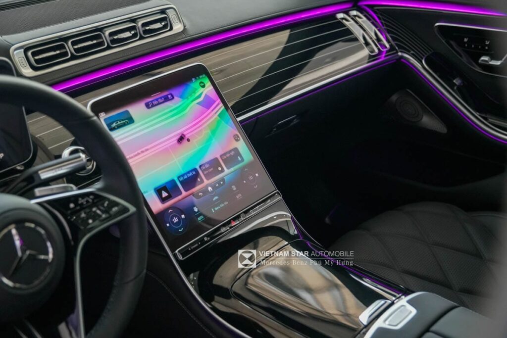 Nội Thất Maybach S450 Với Âm Thanh Burmester® 3D 15 Loa